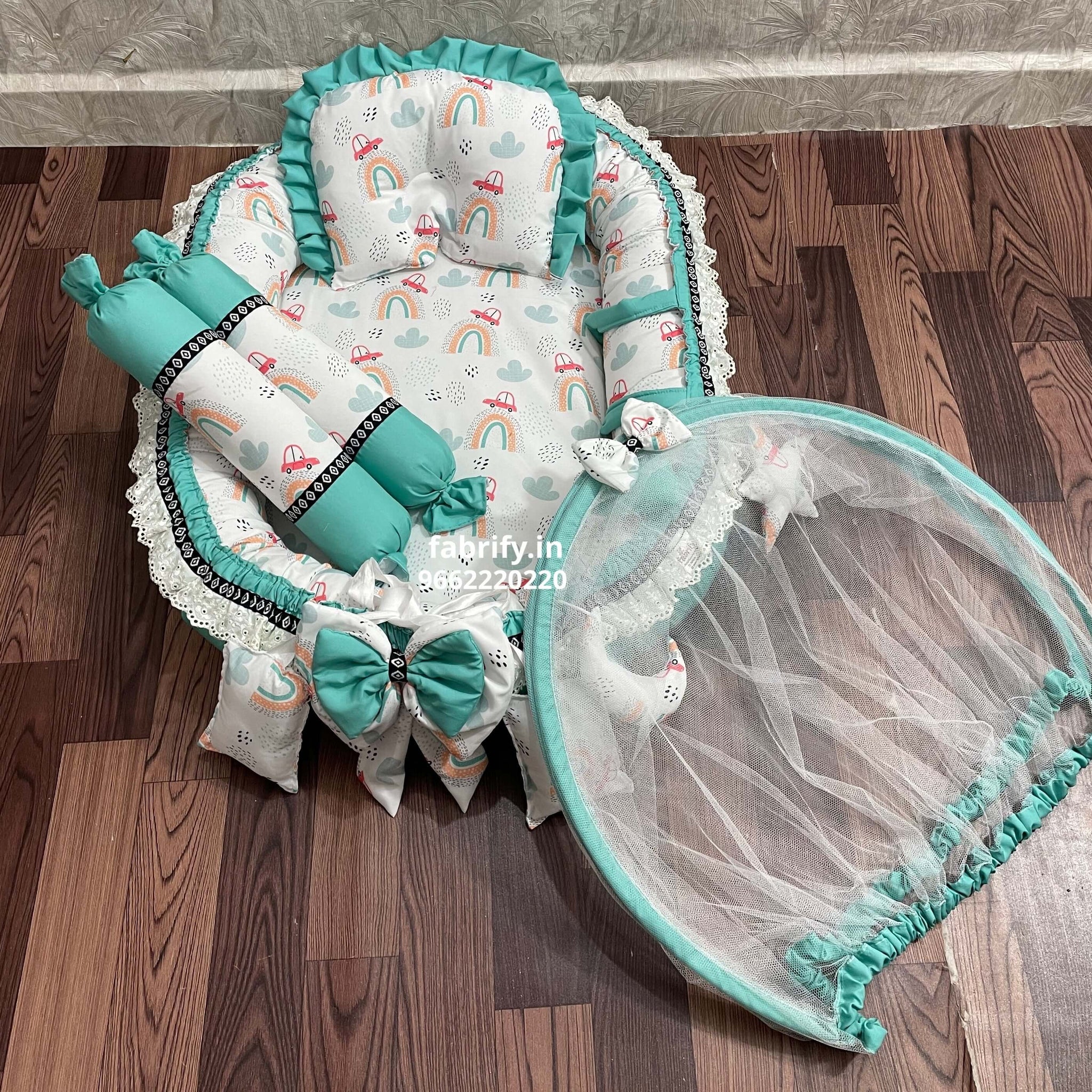 Baby Nest Bed With Mosquito Net Head Pillow and 2 Side Pillow (0-18 M )